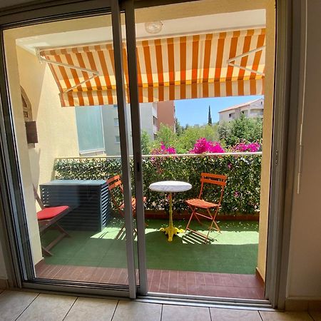 Chez Virginie : Appartement Lumineux Au Calme. Fréjus المظهر الخارجي الصورة