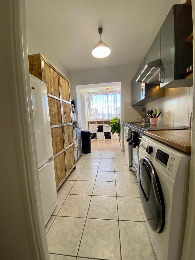Chez Virginie : Appartement Lumineux Au Calme. Fréjus المظهر الخارجي الصورة