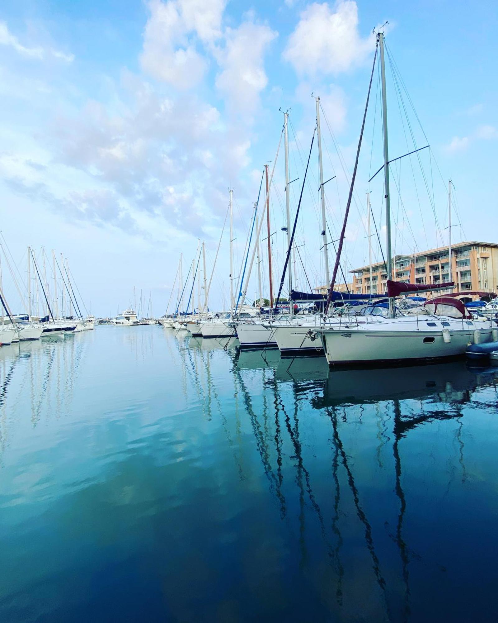 Chez Virginie : Appartement Lumineux Au Calme. Fréjus المظهر الخارجي الصورة
