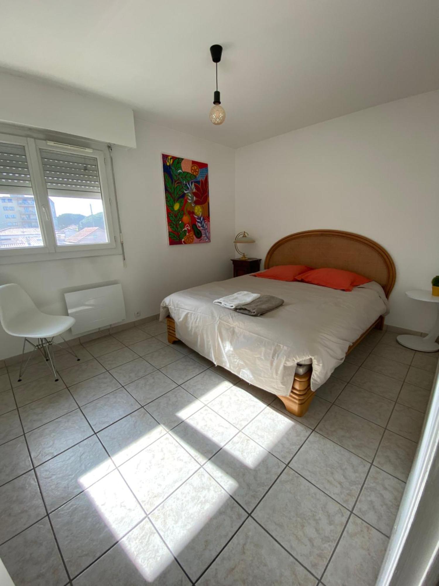Chez Virginie : Appartement Lumineux Au Calme. Fréjus المظهر الخارجي الصورة